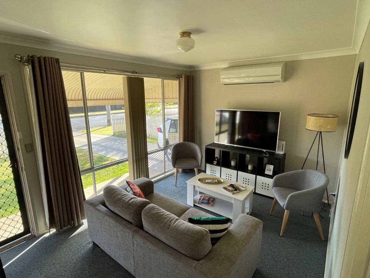 Suitetrails - Comfortable 2-Bedroom home in Mudgee - Rest Easy Mudgee