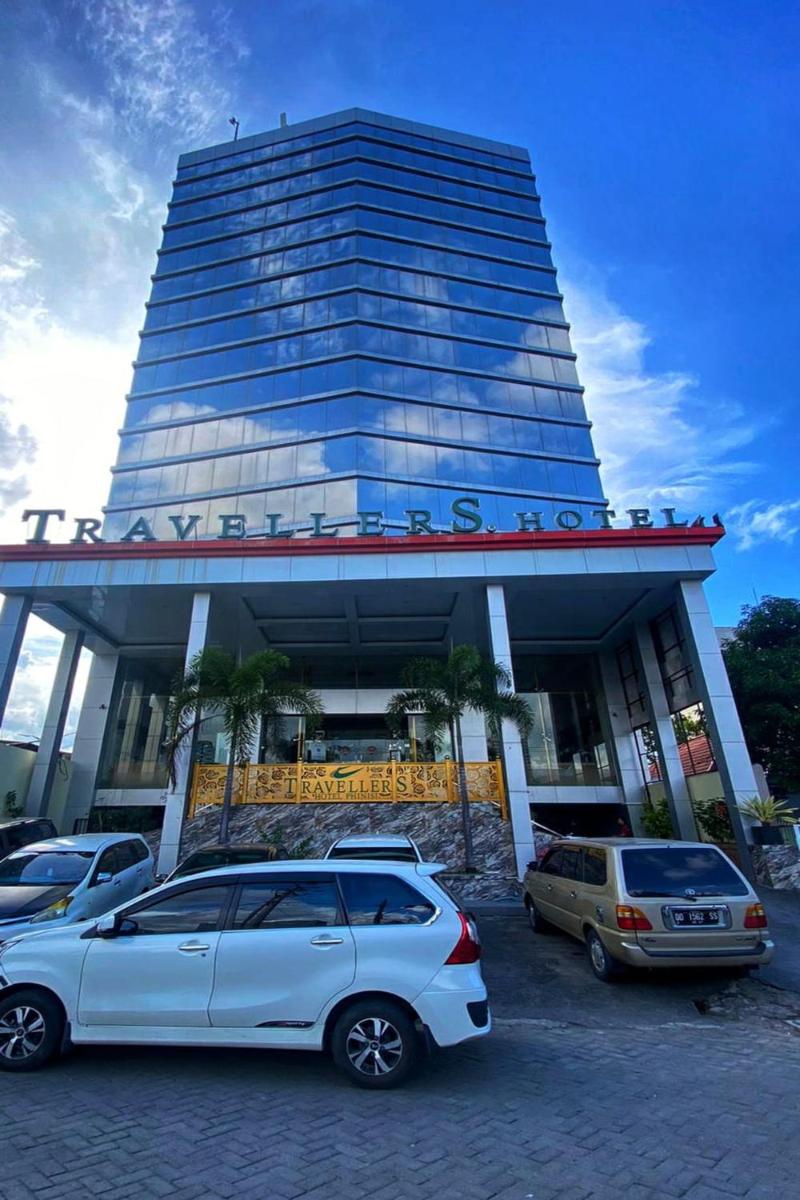 Travellers Hotel Phinisi - Housity