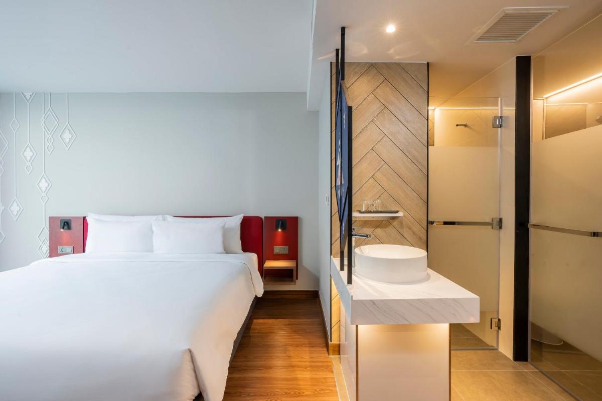 Centara Life Hotel Bangkok Phra Nakhon - Housity