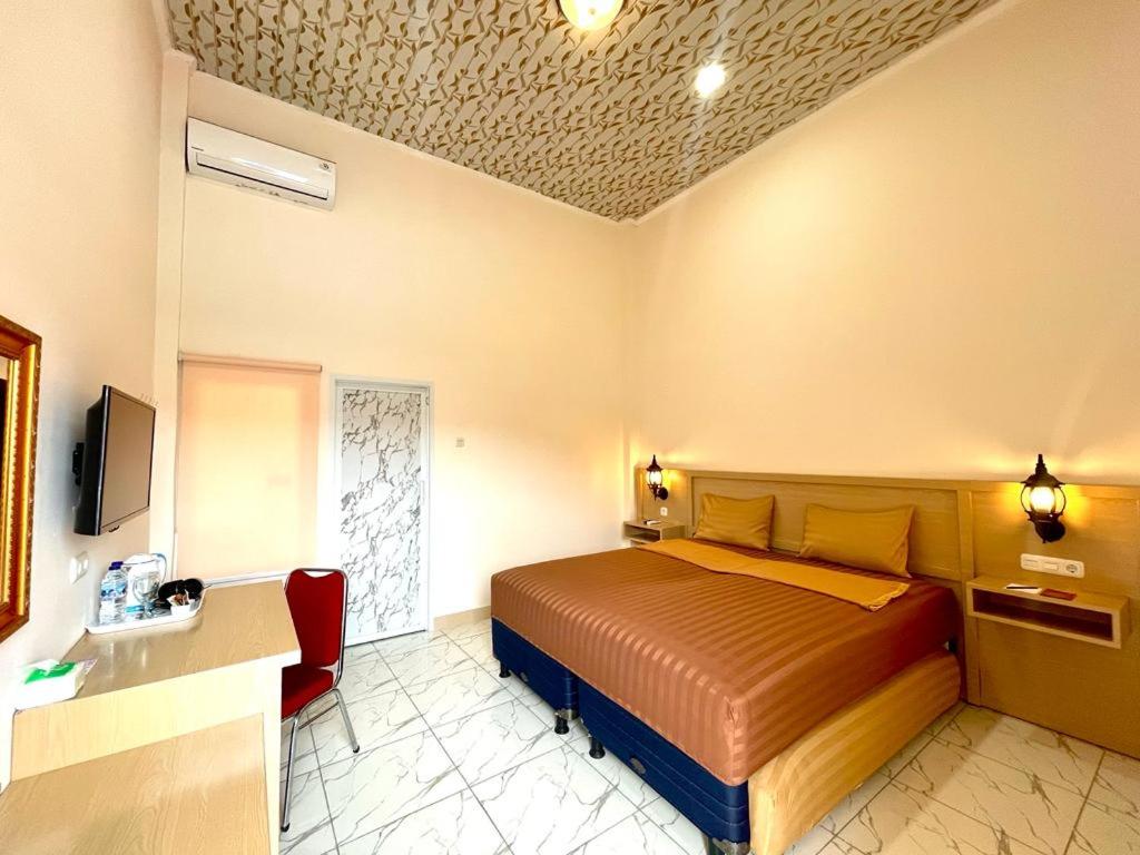 Grand Town Hotel Mandai - Housity