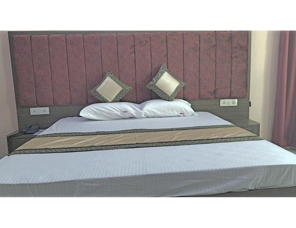 Prithvi Palace Home Stay,Varanasi - Housity