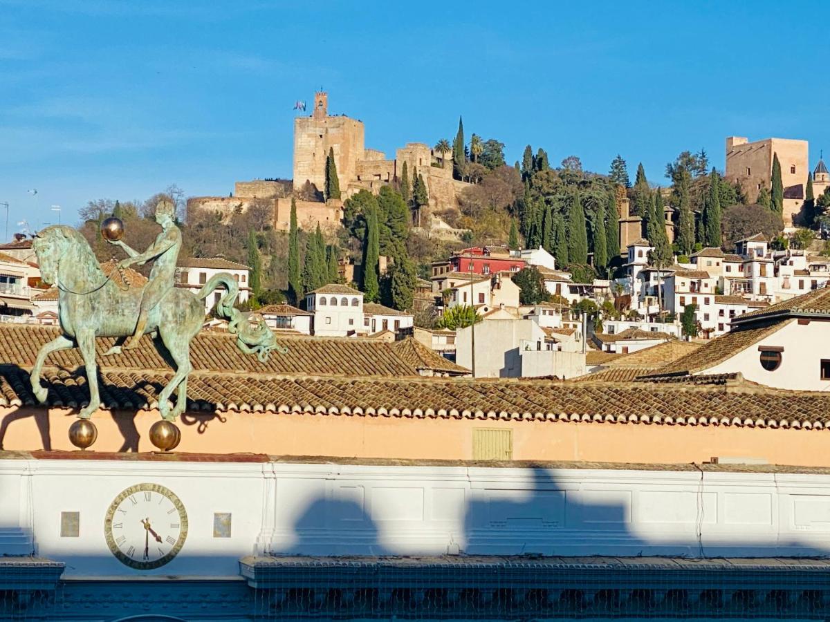 Plaza Ayuntamiento Granada Habitame inmobiliaria - Housity