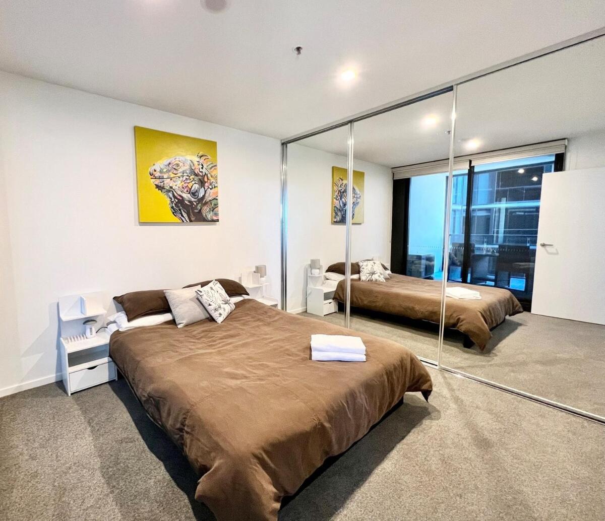 1BR New Apt - Dressed to Impress! - 1028 Woden GCT - Housity