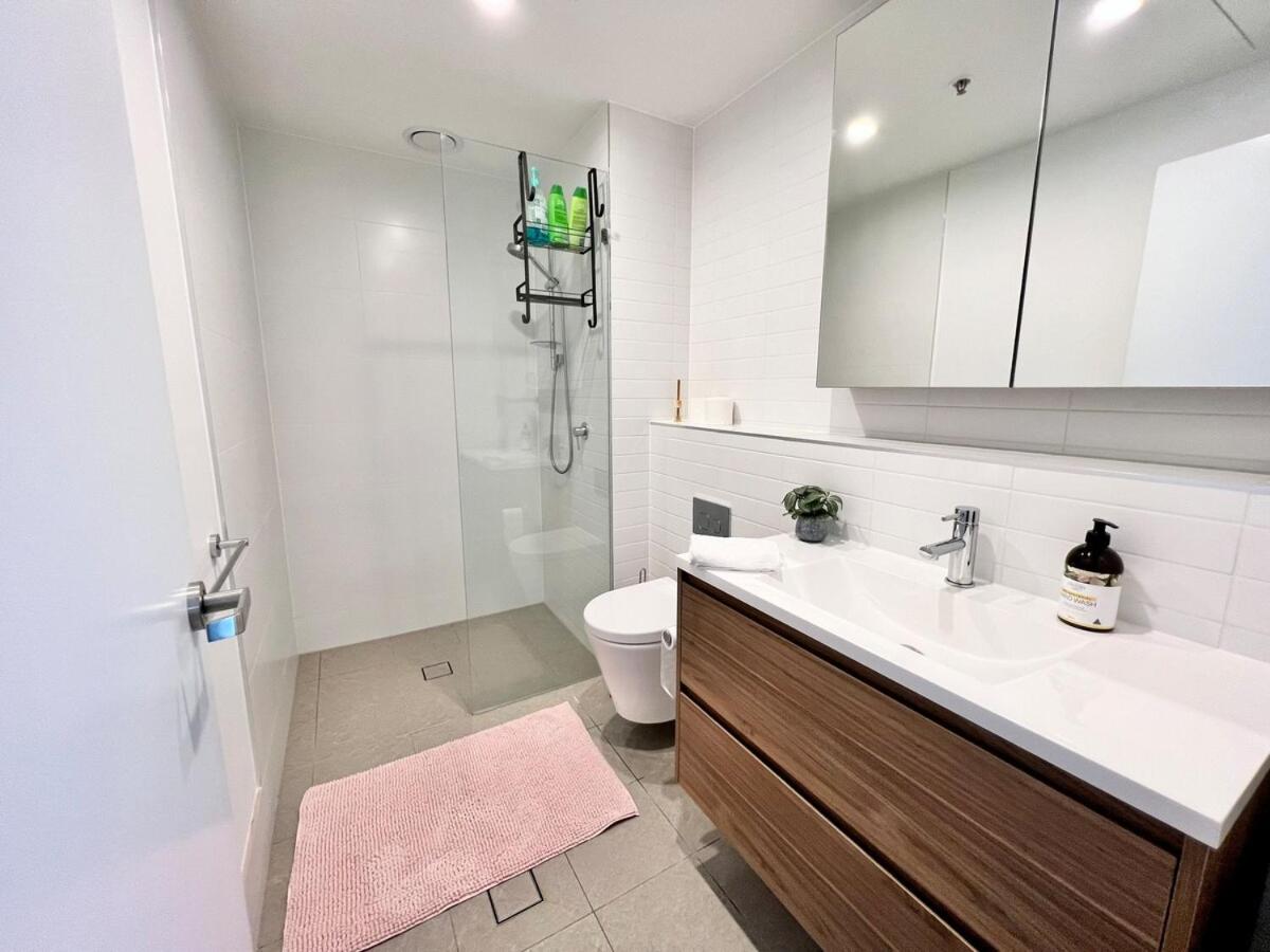1BR New Apt - Dressed to Impress! - 1028 Woden GCT - Housity