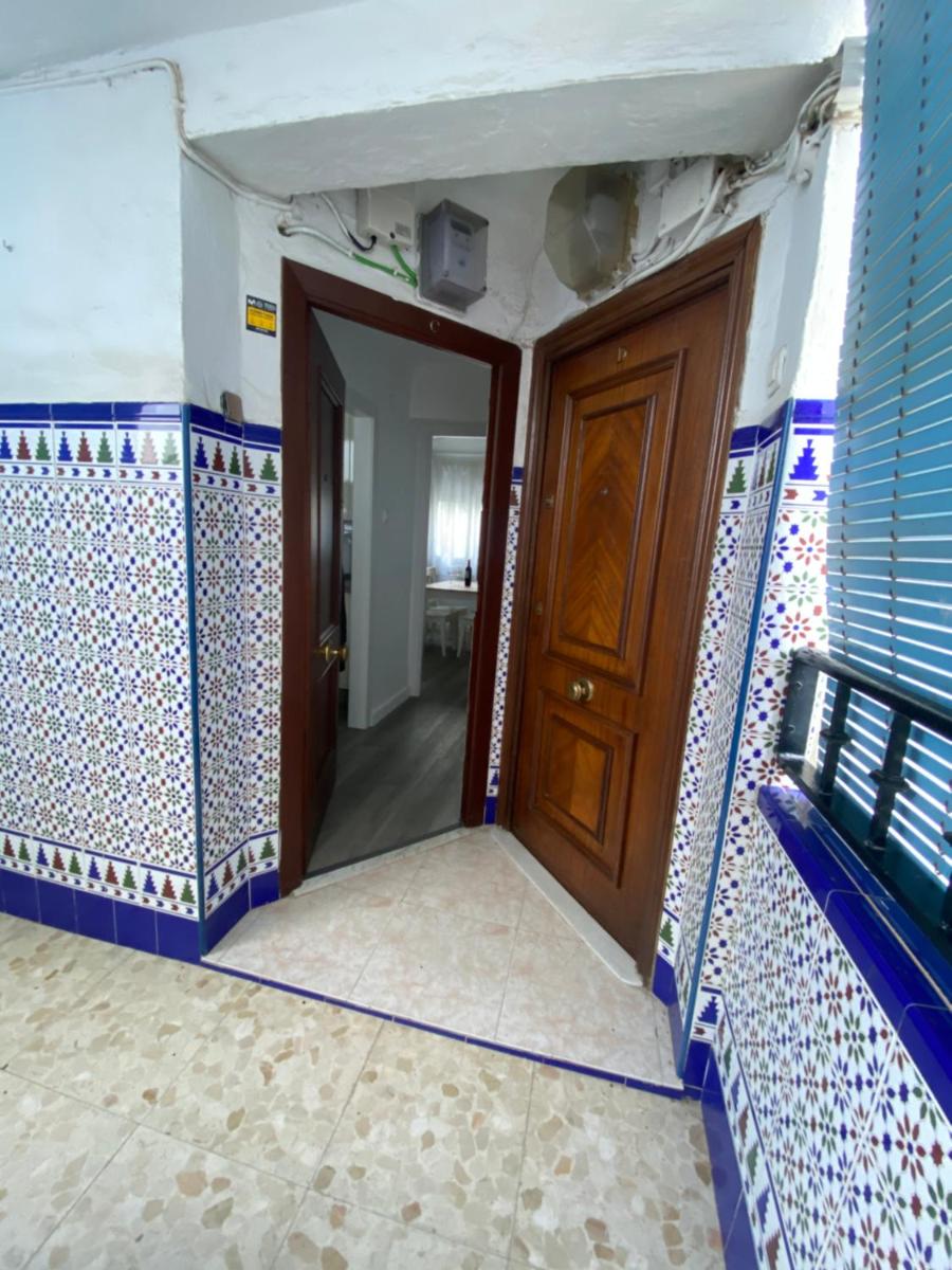 piso junto al hospital macarena - Housity