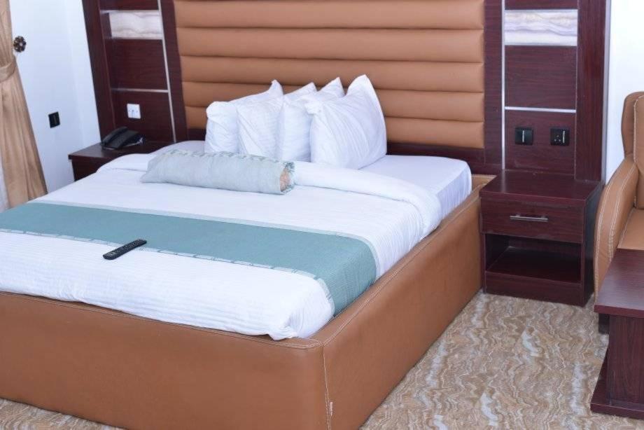 Larema International Hotels & suites - Housity