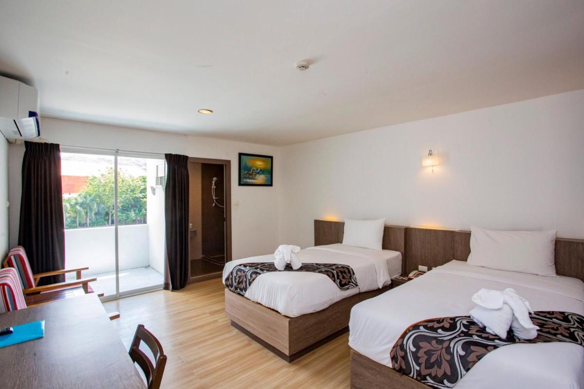 Sea Paradise Hotel Sattahip - Housity