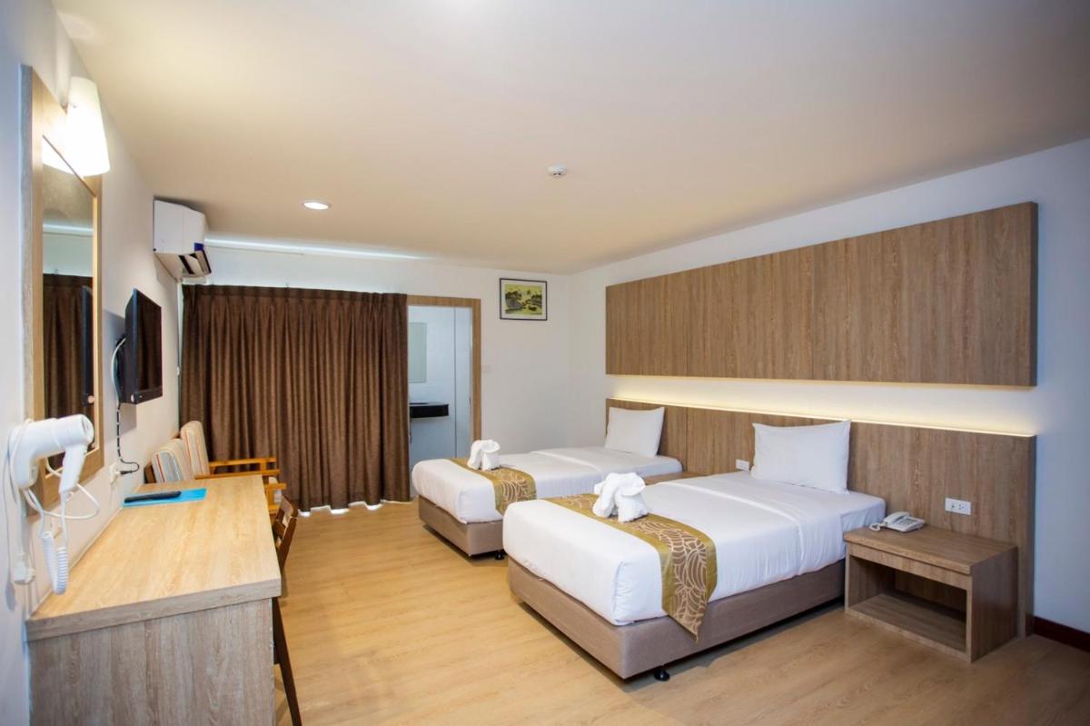 Sea Paradise Hotel Sattahip - Housity