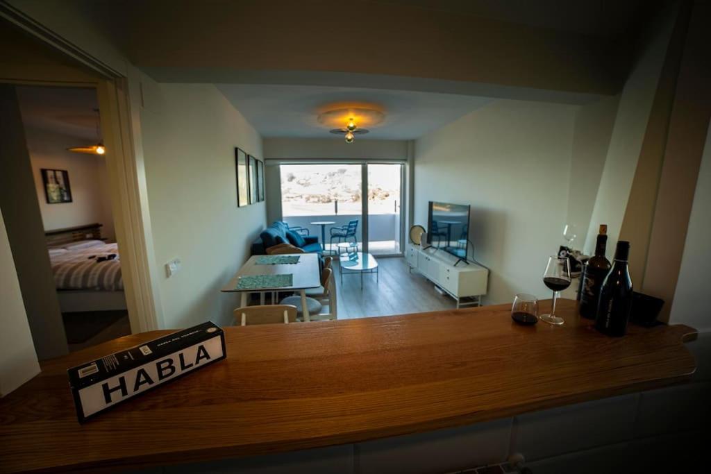 Precioso atico con vistas al mar 20 metros de Playa de Usil - Housity