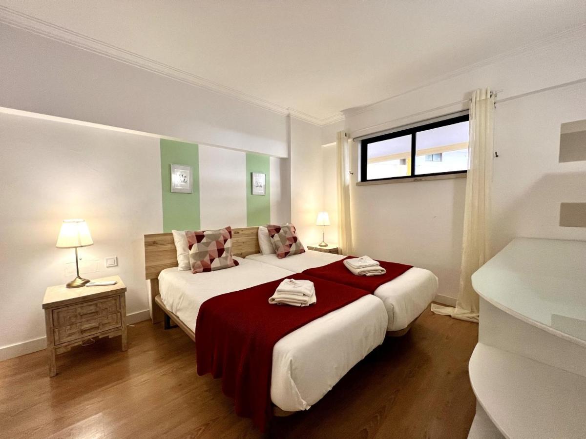 Vilamoura Marina Mar 1 with Pool by Homing - Housity