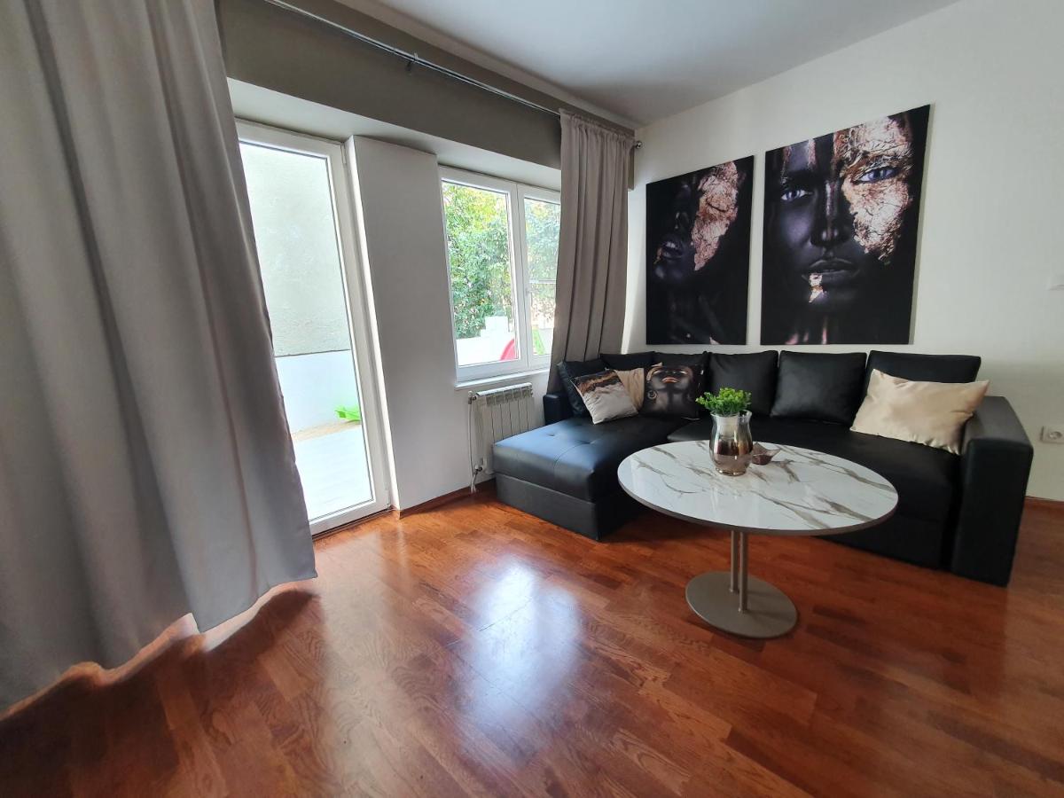 180m2 two floor flat Skopje Center - Housity