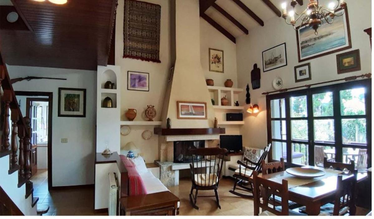 House - 4 Bedrooms - 09468 - Housity