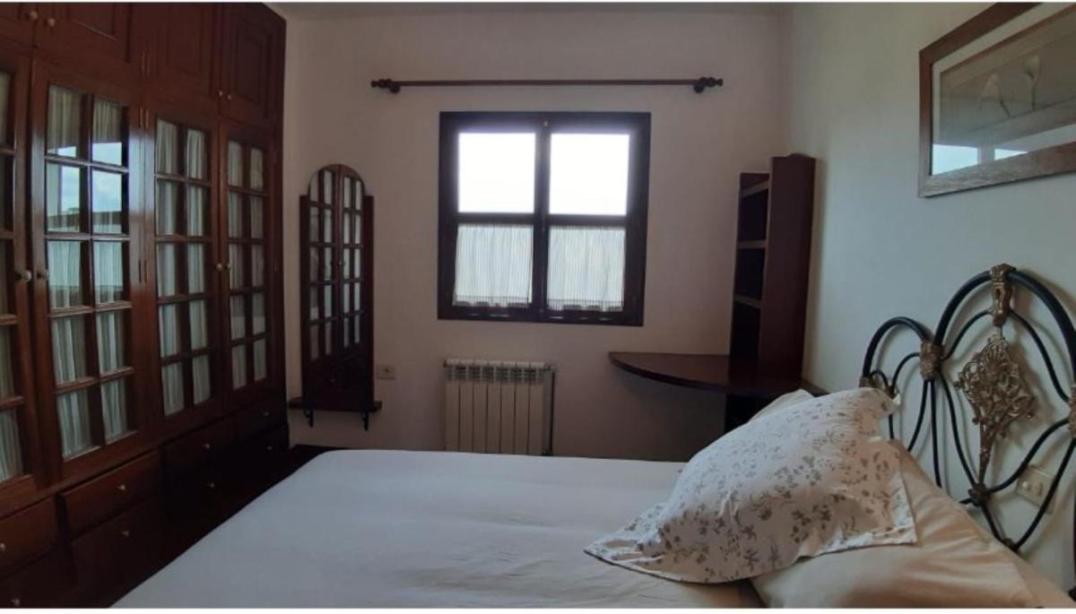House - 4 Bedrooms - 09468 - Housity