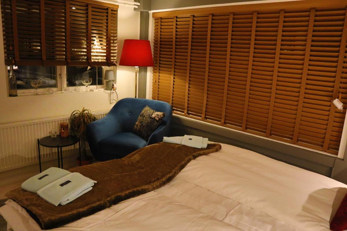 Göte`s B&B - Housity