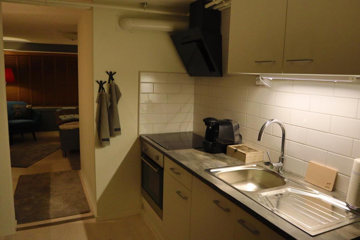 Göte`s B&B - Housity