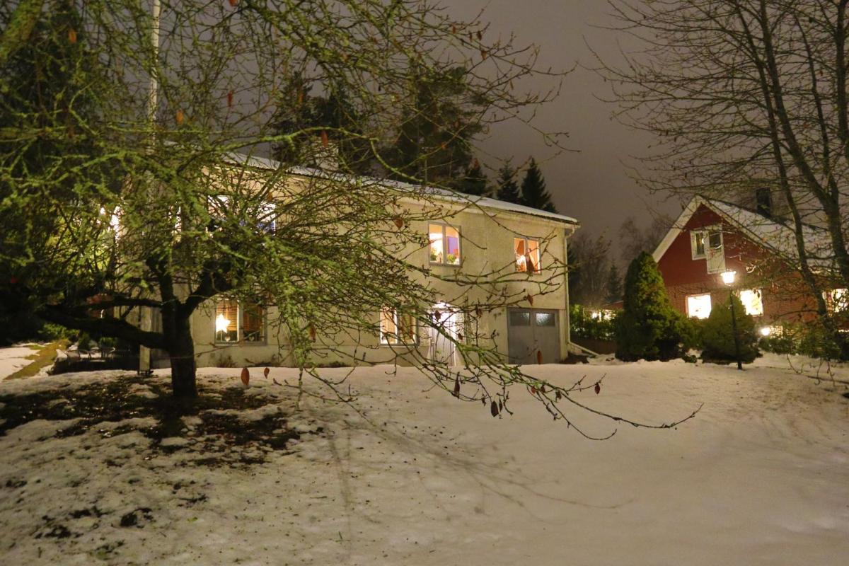 Göte`s B&B - Housity