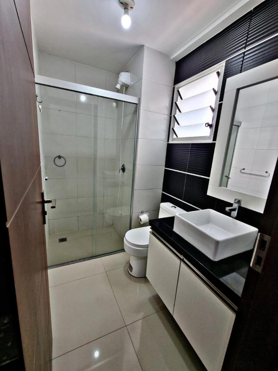 Hermoso departamento con alberca - Housity