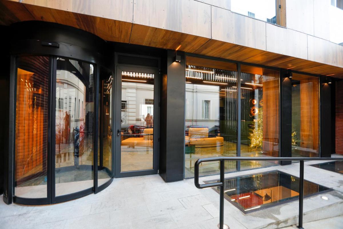 Graf Hotel - Housity