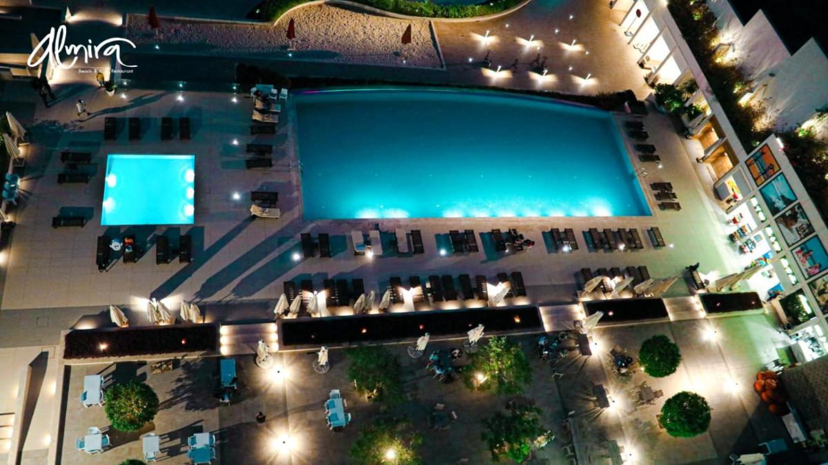 Almira Beach Dead sea - Housity