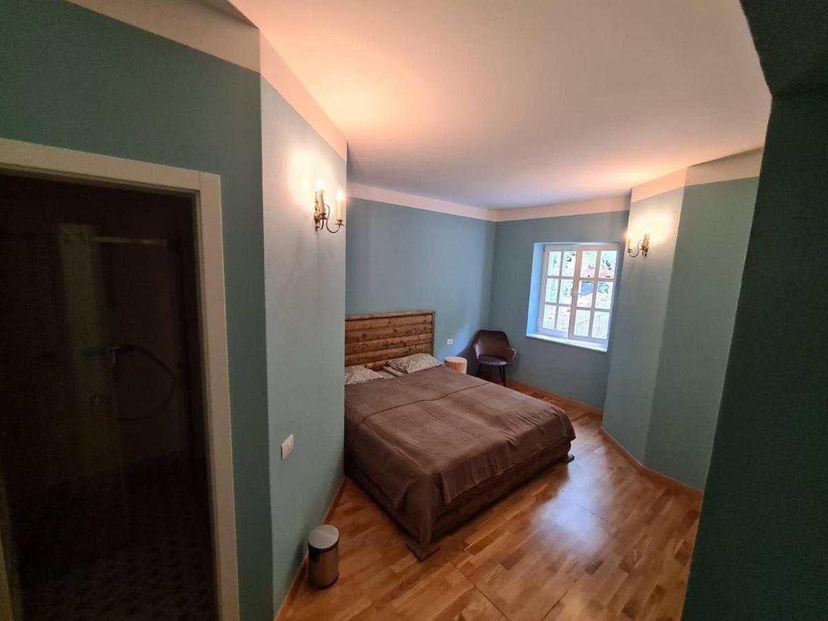 Miniszteri Villa - Housity