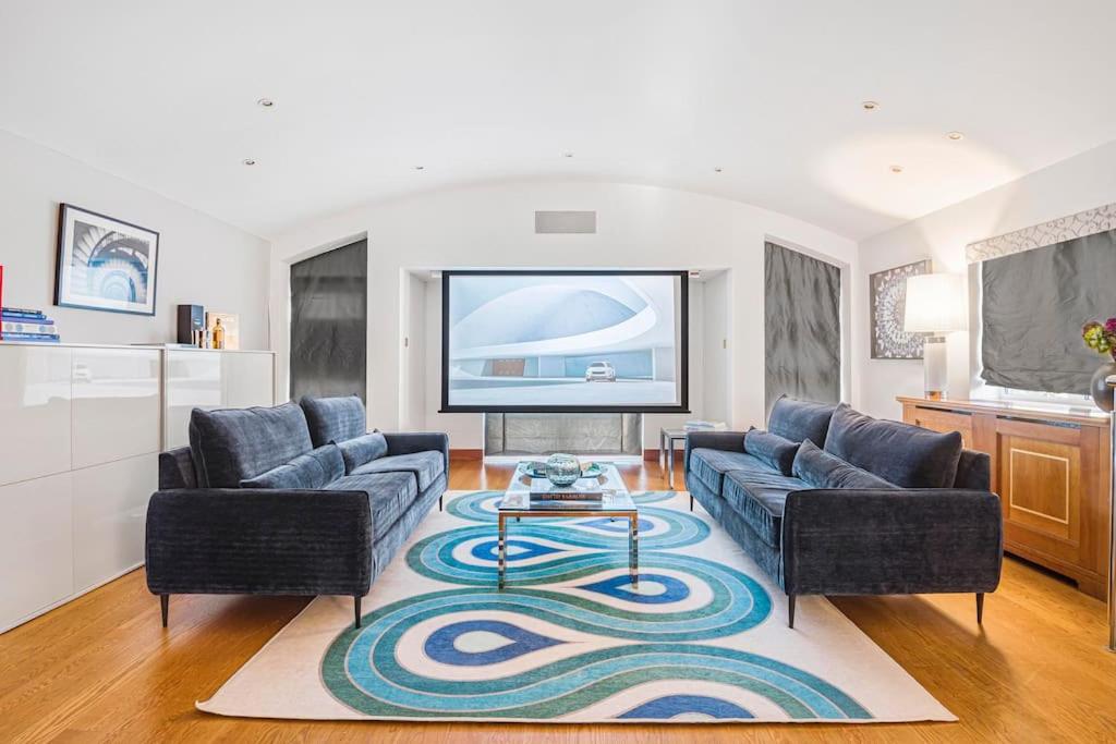 The Templewood Mansion - Housity