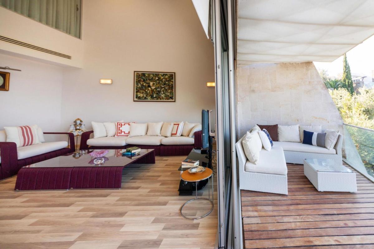 Regal Home with Shared Pool near Beach in Bodrum - Housity