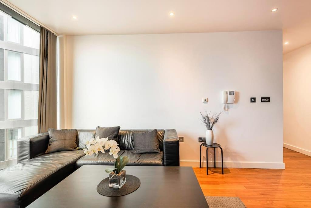 Lovely Sheffield City Centre 2 Bedroom Apartment - Housity