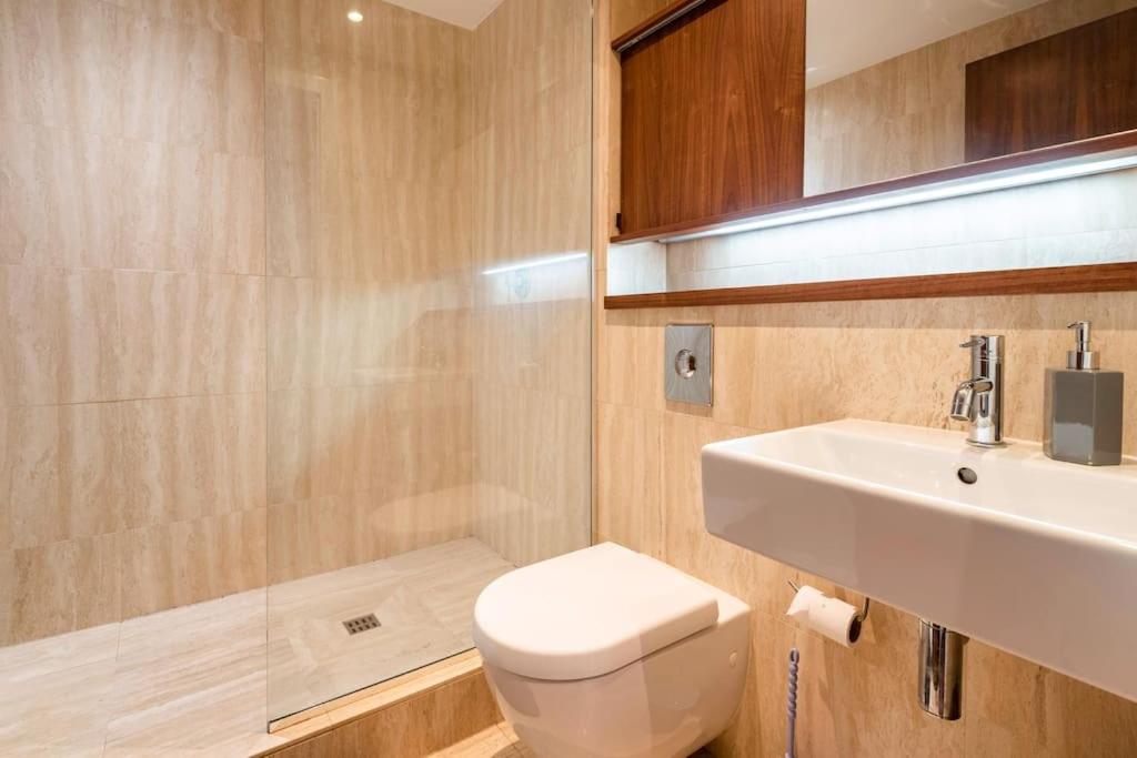 Lovely Sheffield City Centre 2 Bedroom Apartment - Housity