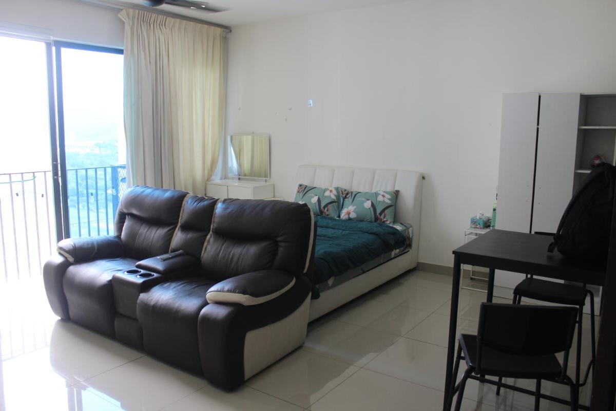 9Eleven Studio Apartment at Setia City - Housity