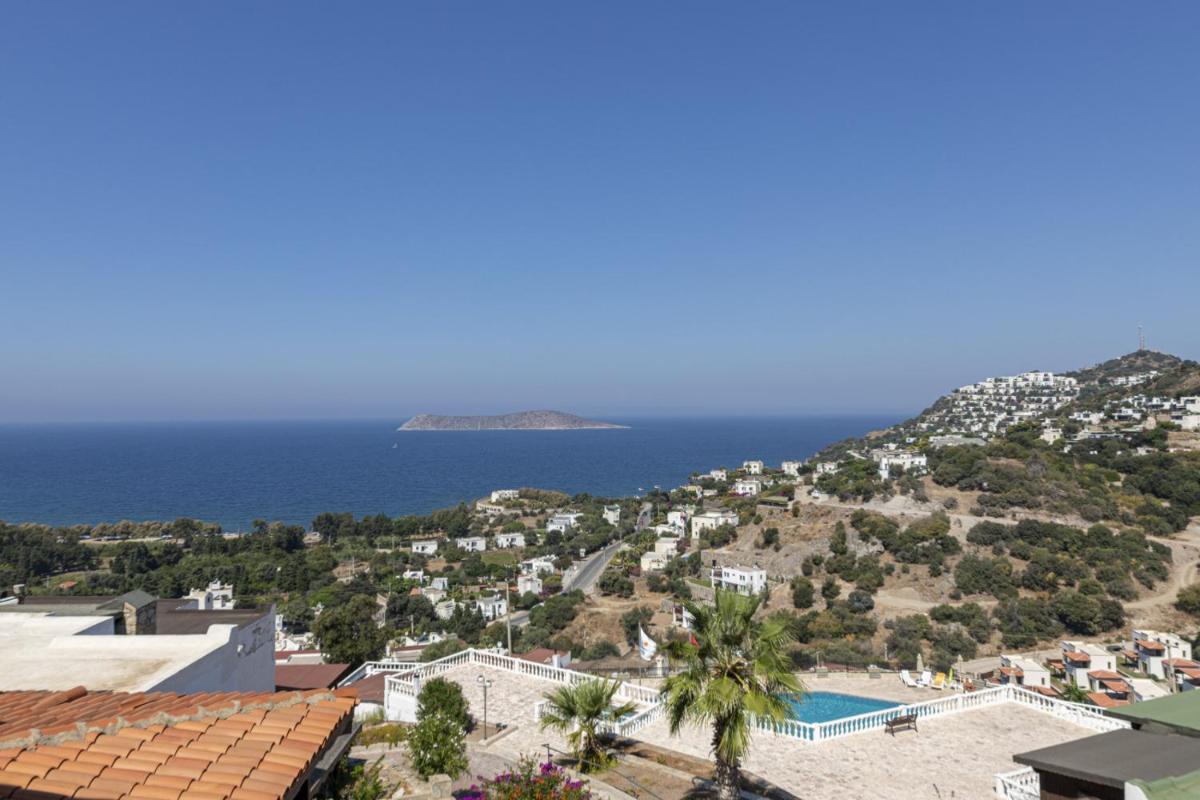 Amazing Duplex House with Sea View in Bodrum - Housity