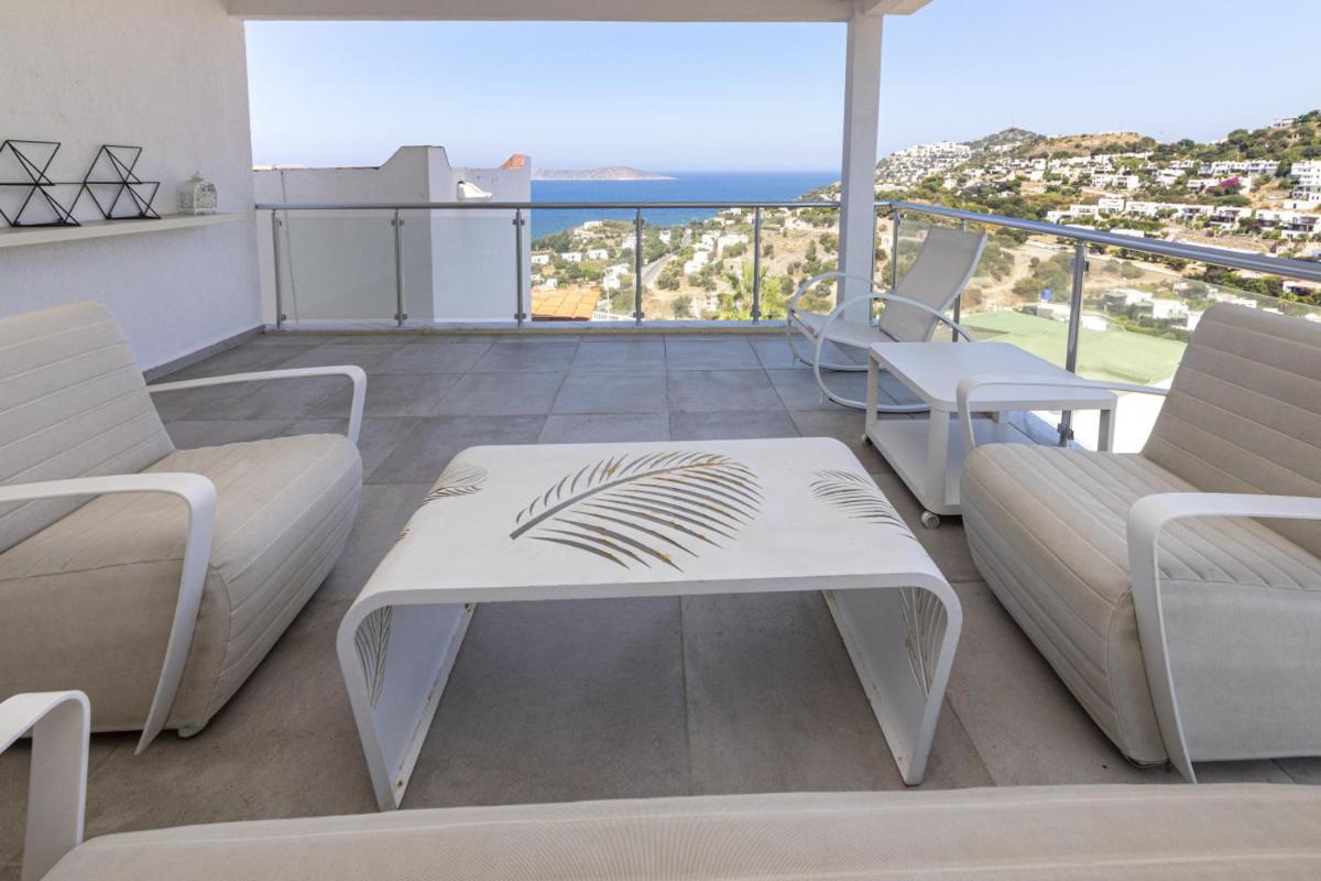 Amazing Duplex House with Sea View in Bodrum - Housity