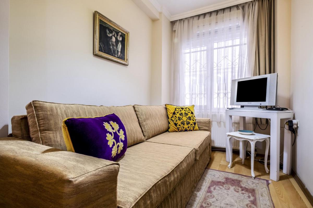 Studio Flat near Public Transportation in Sisli - Hizvo