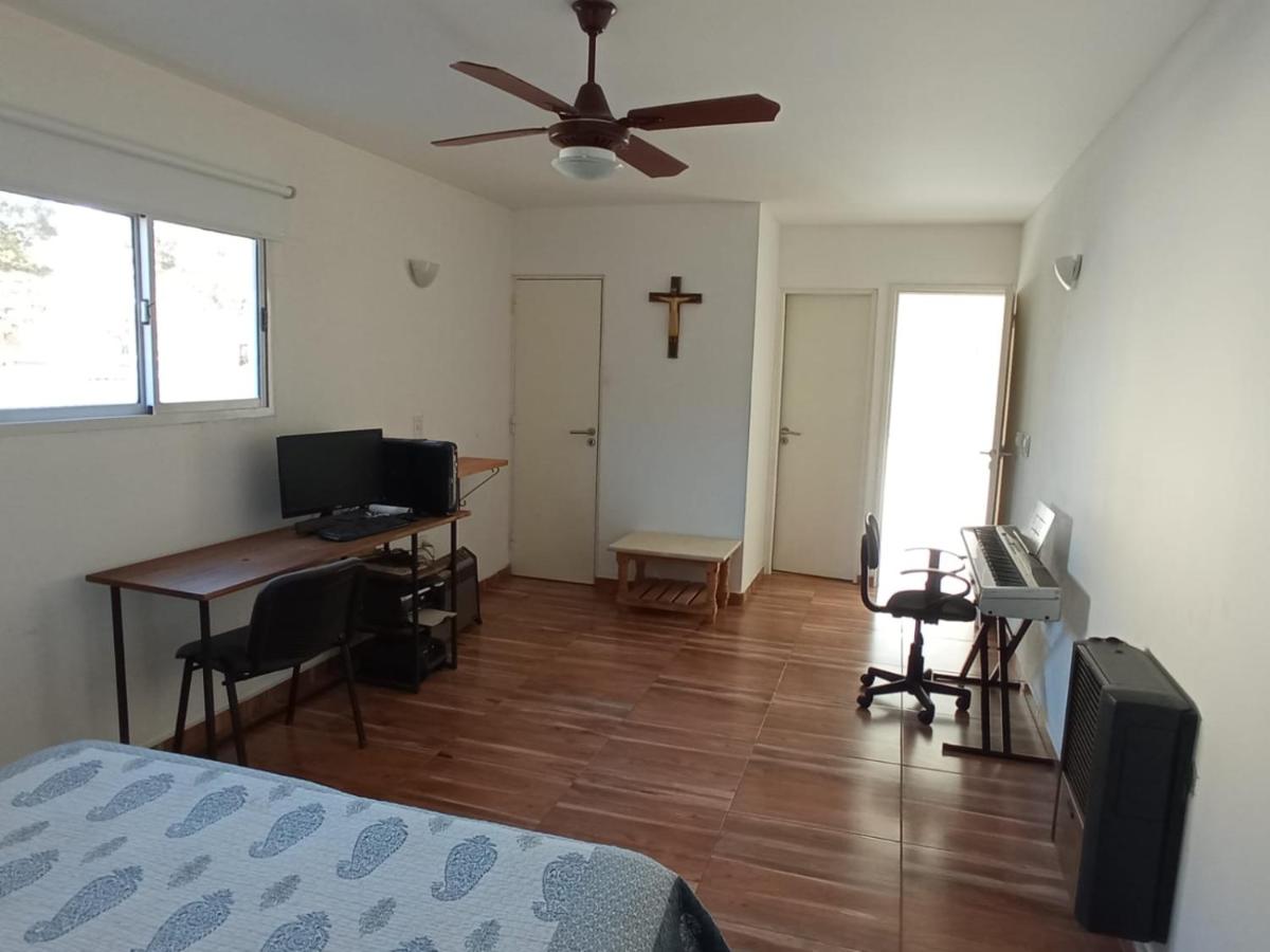 Totoras (Casa: ideal familias) Pinamar - Housity