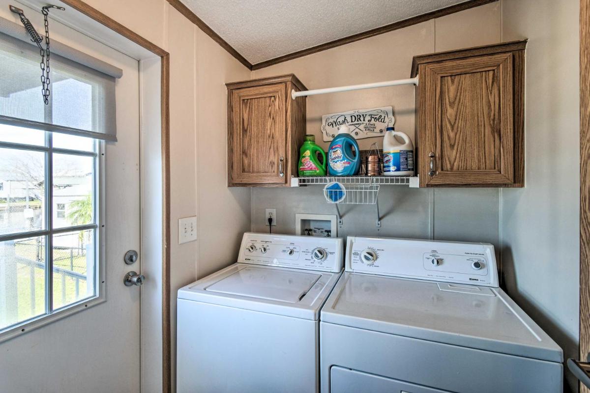Sunny Waterfront Welaka Home with Private Dock! - Housity