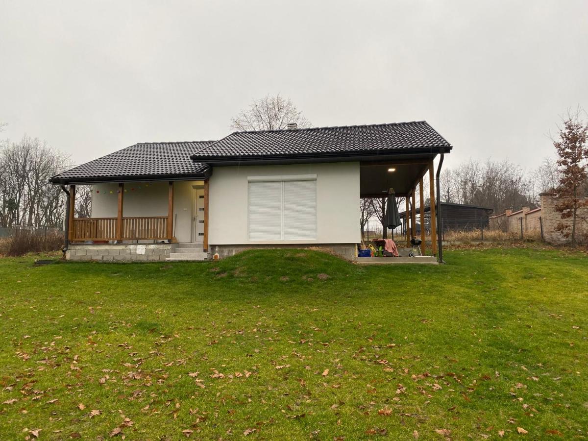 Kućica u šumici - Housity