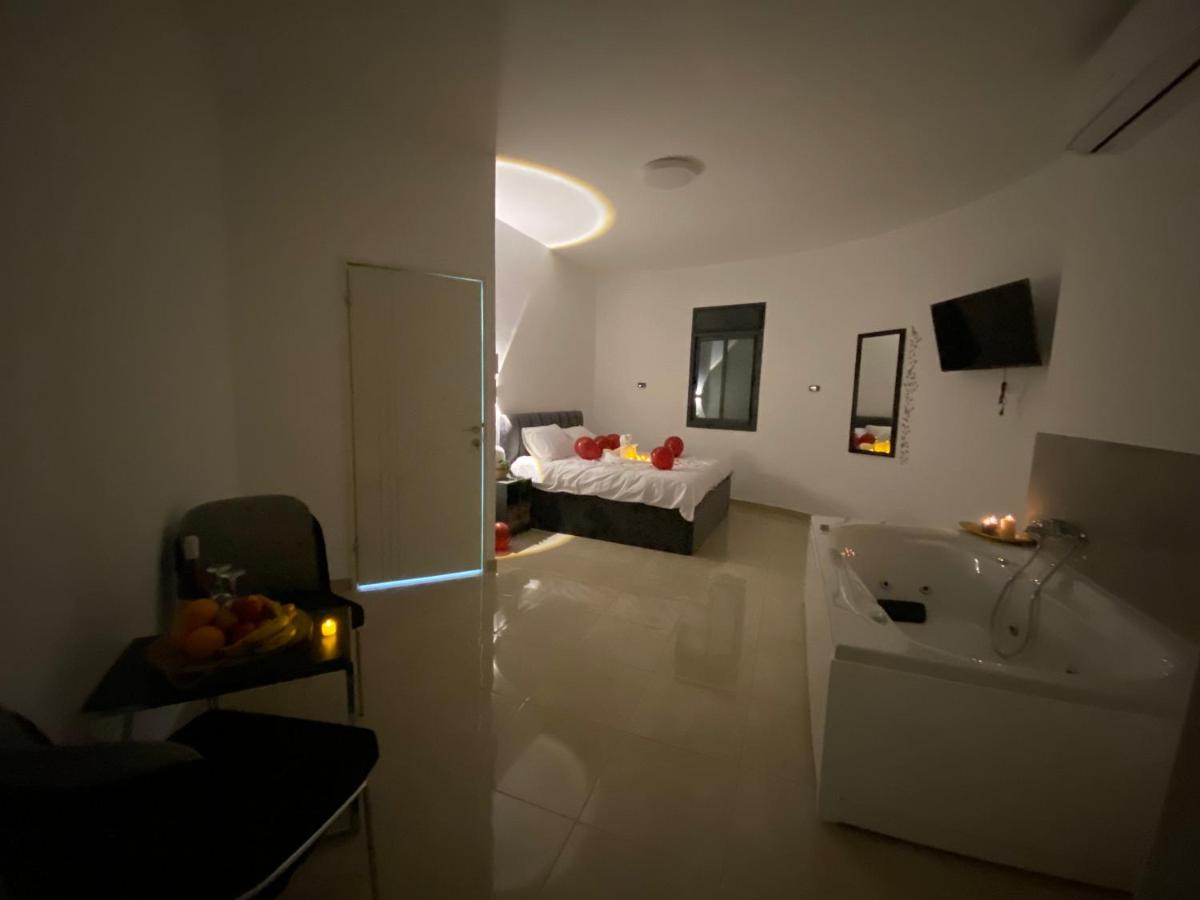 Sol Zimmer - Housity