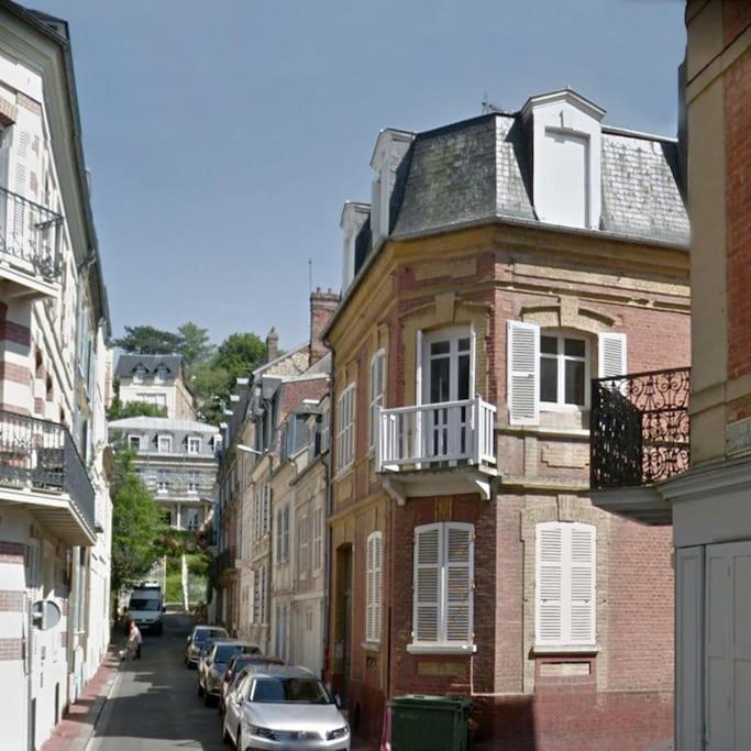 Au cœur de Trouville. Appartement de 3 pièces. - Housity