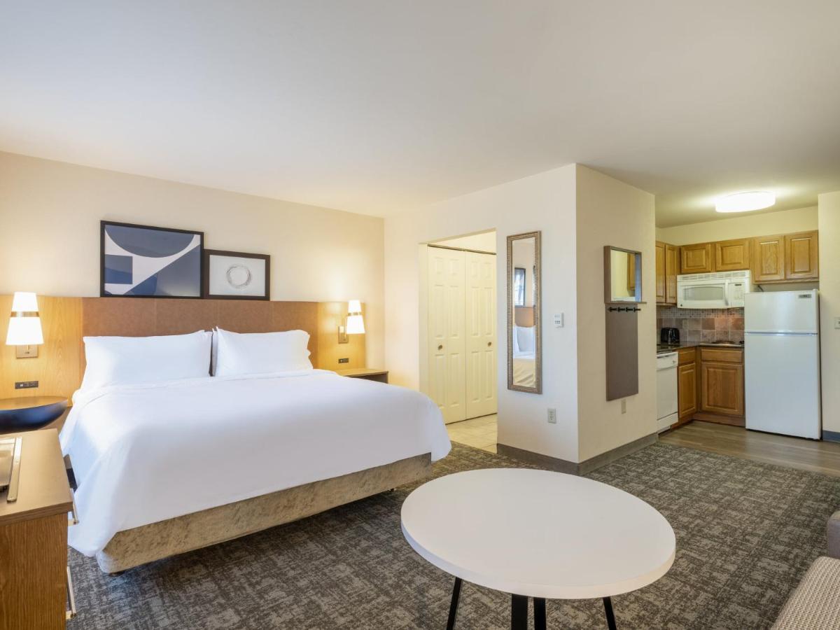 Staybridge Suites Milwaukee Airport South by IHG - Housity