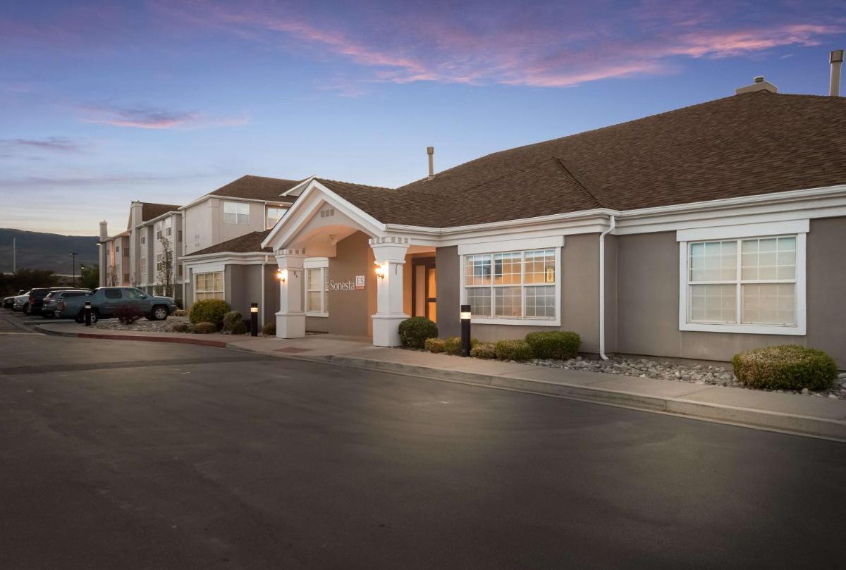 Sonesta ES Suites Reno - Housity