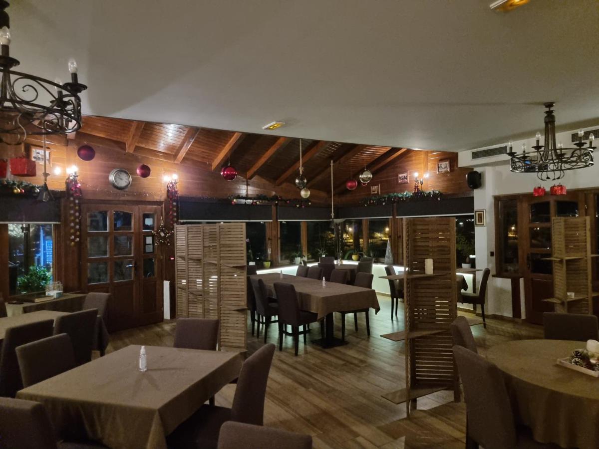 Lux smestaj Ivanjicki konaci - Housity