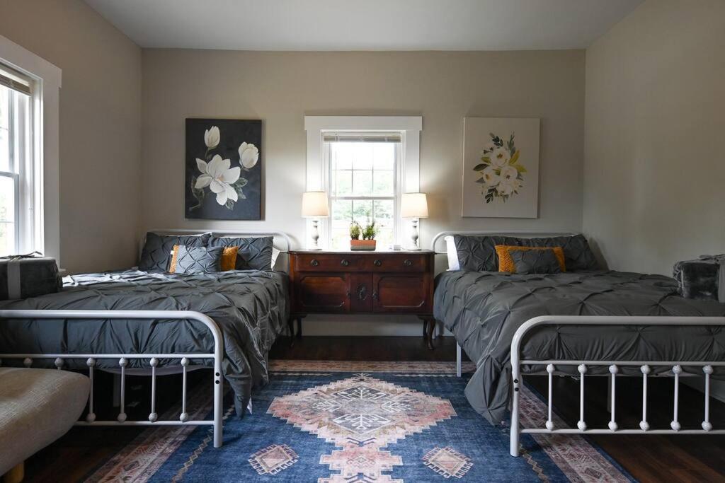 Broad Bungalow - Housity