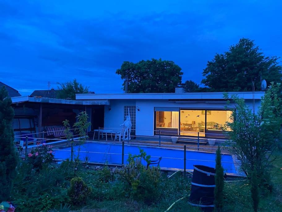 Idyllische Ferienwohnung mit Garten und Pool - Housity