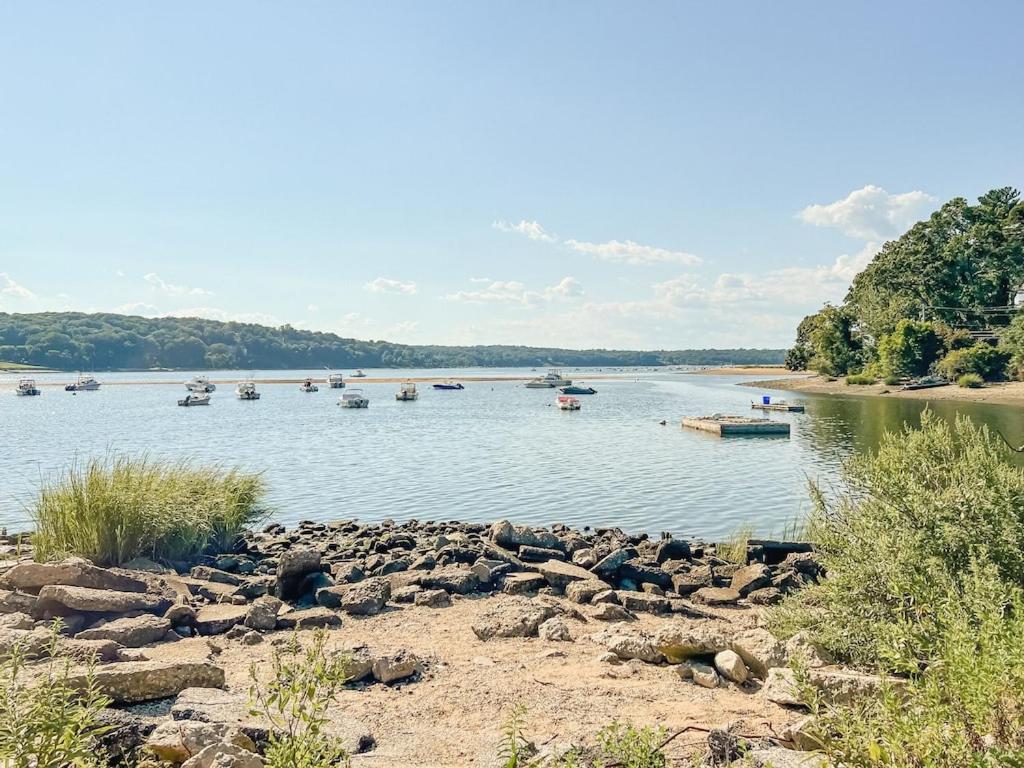 New Listing ! Captain's Cottage - Cold Spring Harbor Water Views - Housity