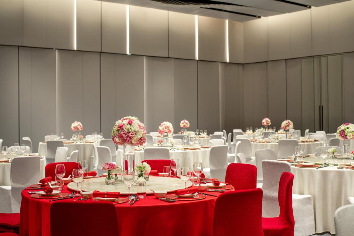 Suitetrails - HUALUXE Shanghai Changfeng Park, an IHG Hotel