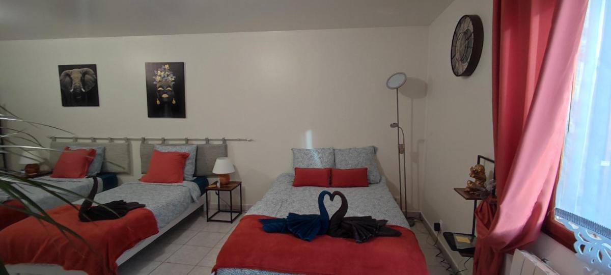 Au pied du Château - Housity