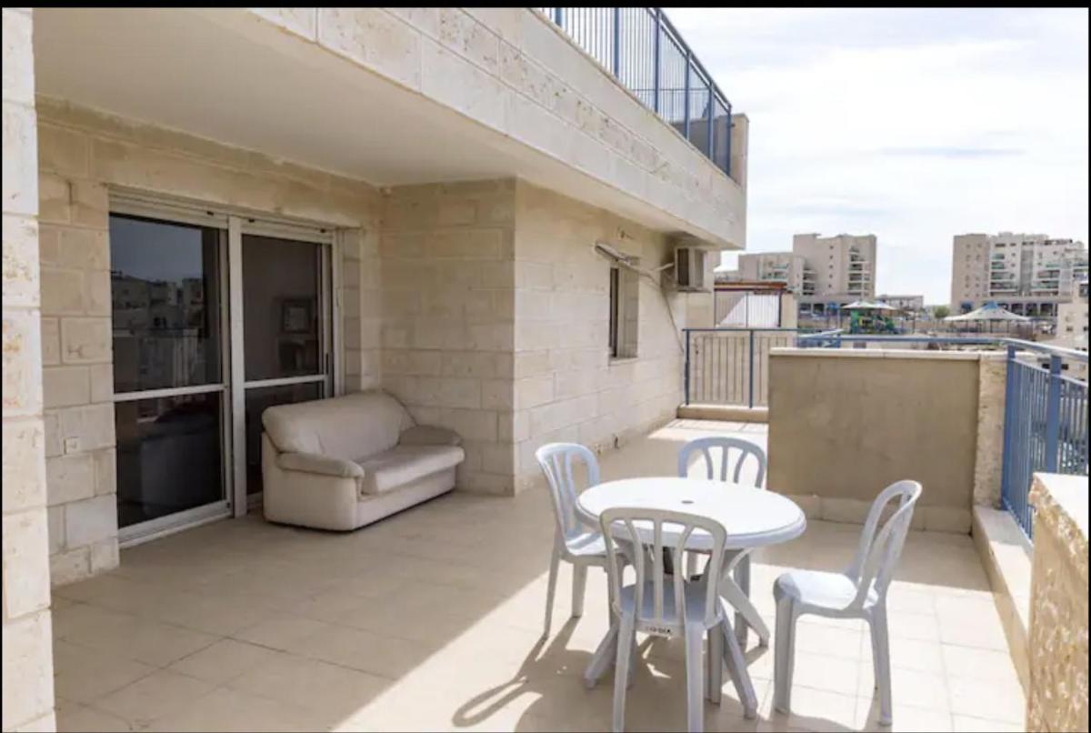 a sunny home in RBS3 - Housity