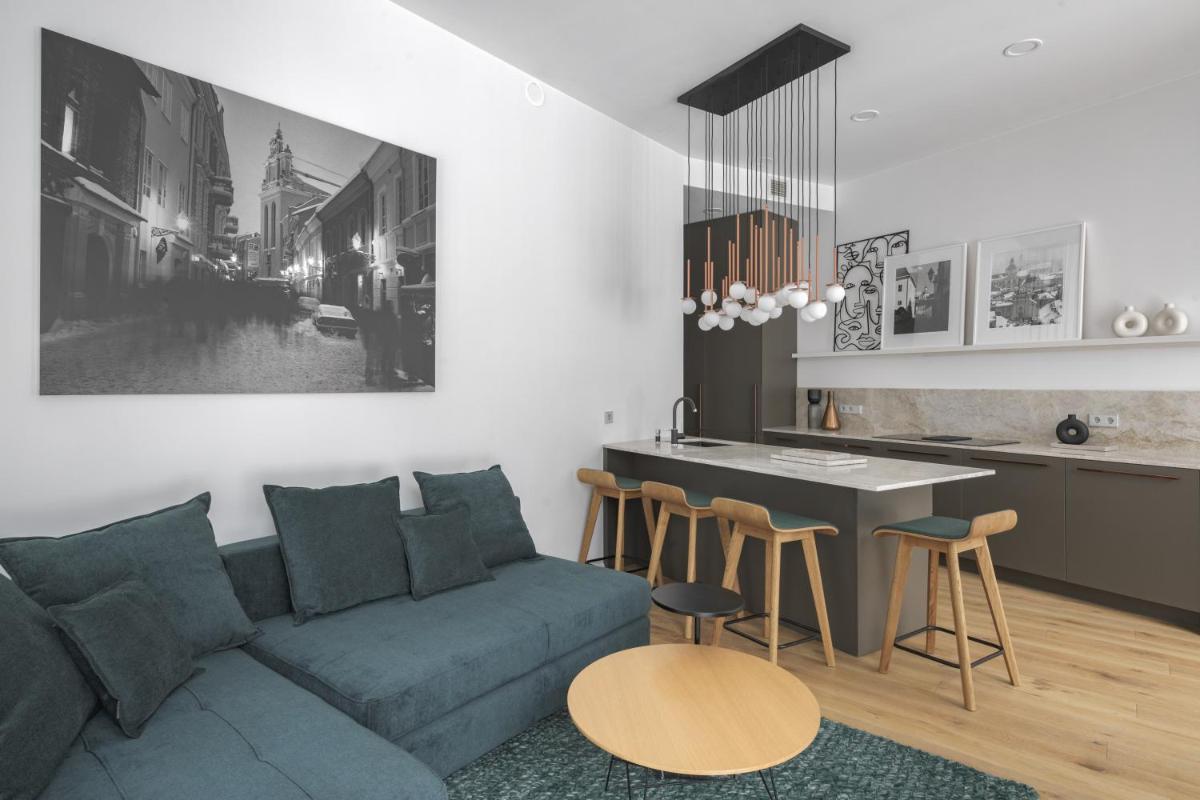 IVIS House Apt in Vilnius Old Town w terrace - Housity