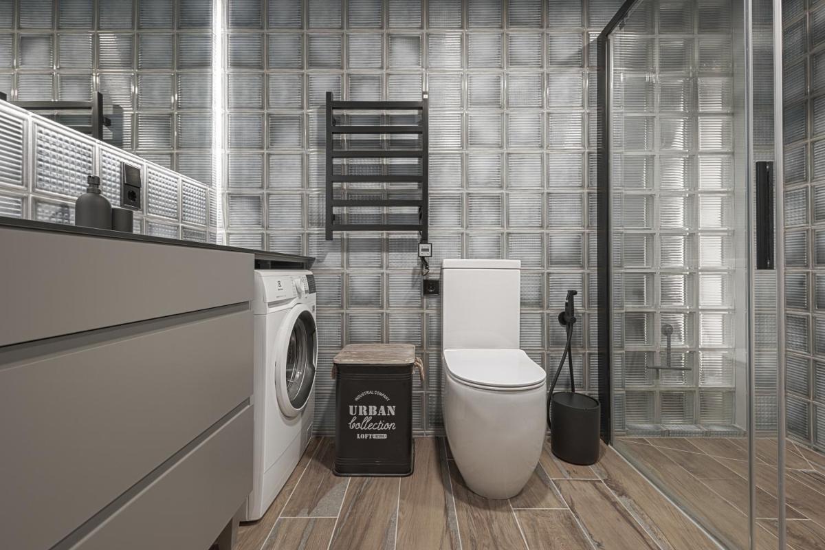 IVIS House Modern Apt in Vilnius Old Town w balcony - Housity