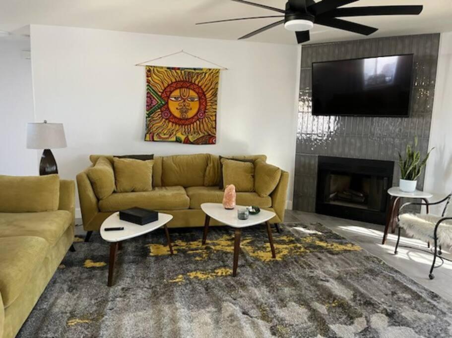 Great View House Hot Tub Fire Pit - Housity