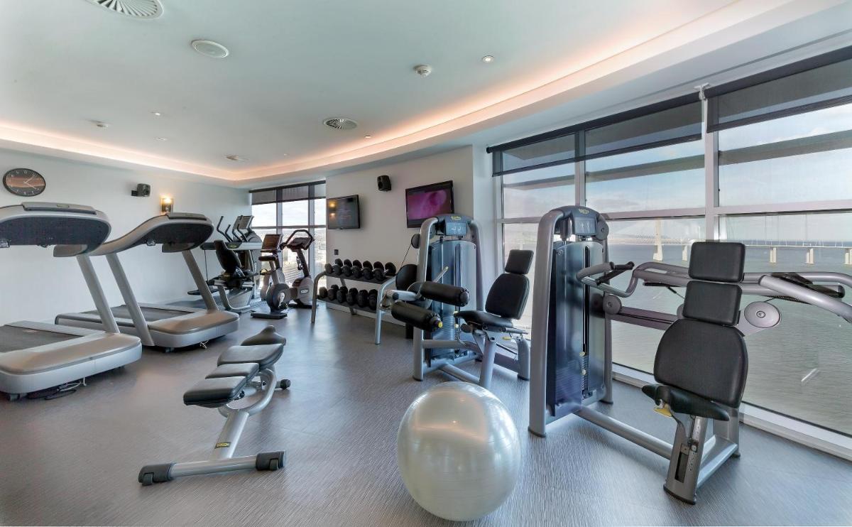 O centro de fitness e/ou as comodidades de fitness de MYRIAD by SANA Hotels
